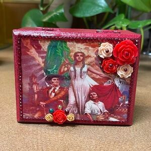Jesus Helguera Art trinket Box with Resin flowers, bling decor  Handcrafted New